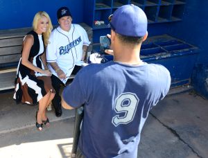 Pete Rose Manages the Bridgeport Bluefish