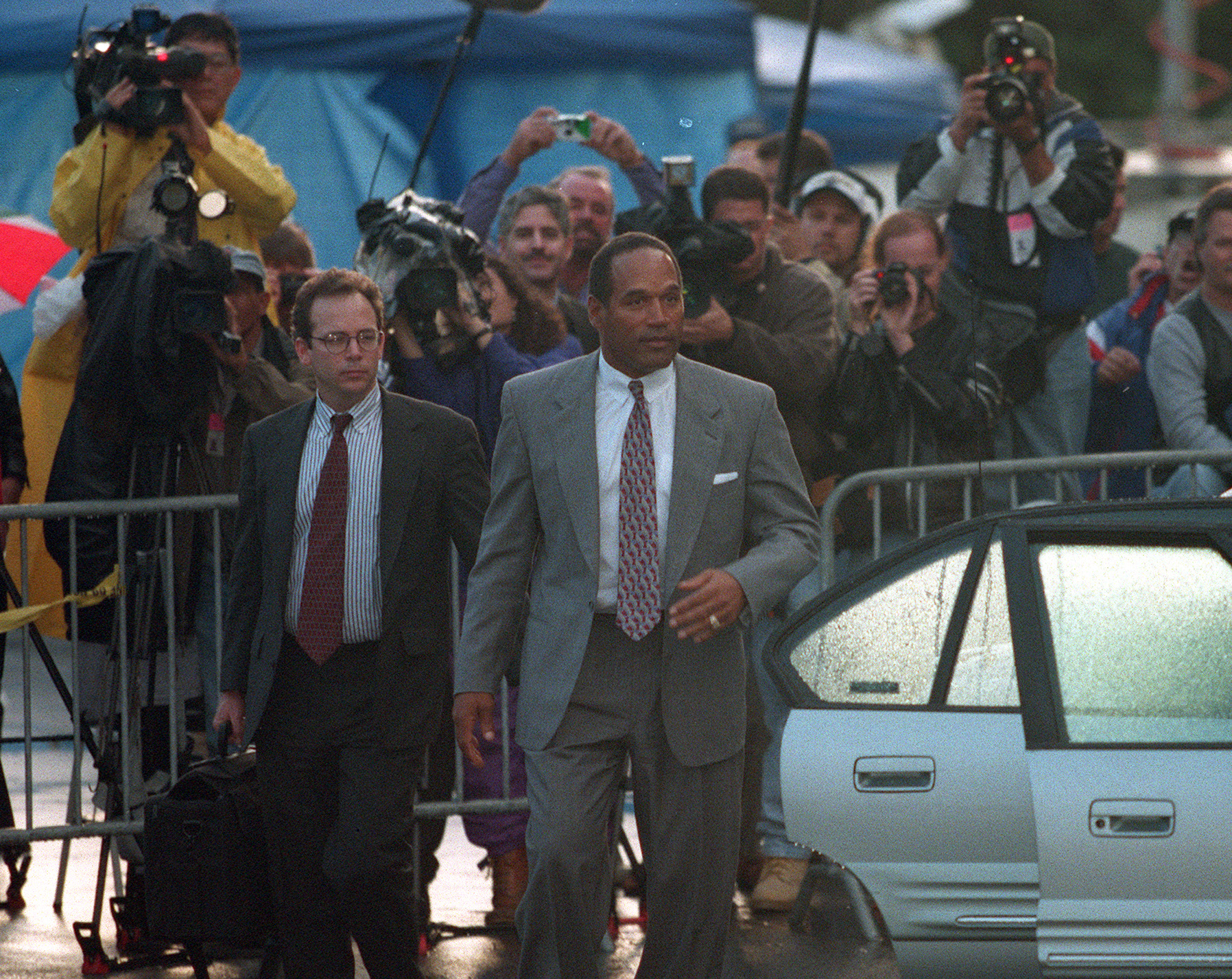 ME.OJ.for mika.1122.RG  O.J. Simpson leaves the Santa Monica Courthouse after a day of testifying