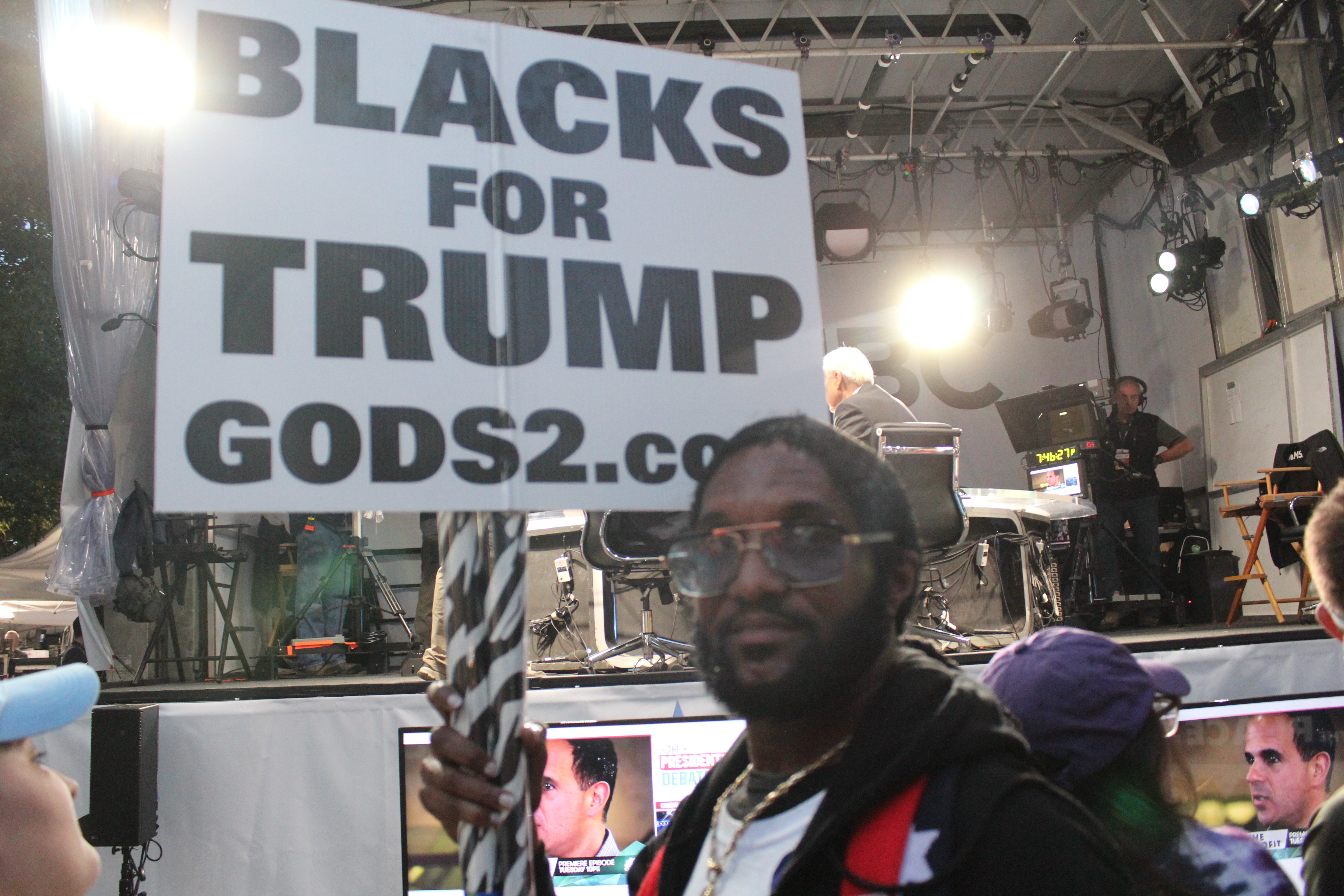 Debate in Saint Louis