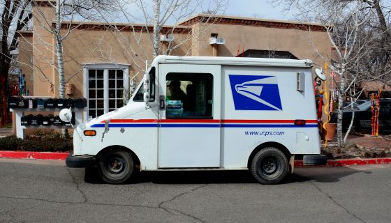 Cincinnati: Two Mail Carriers Robbed In Westwood