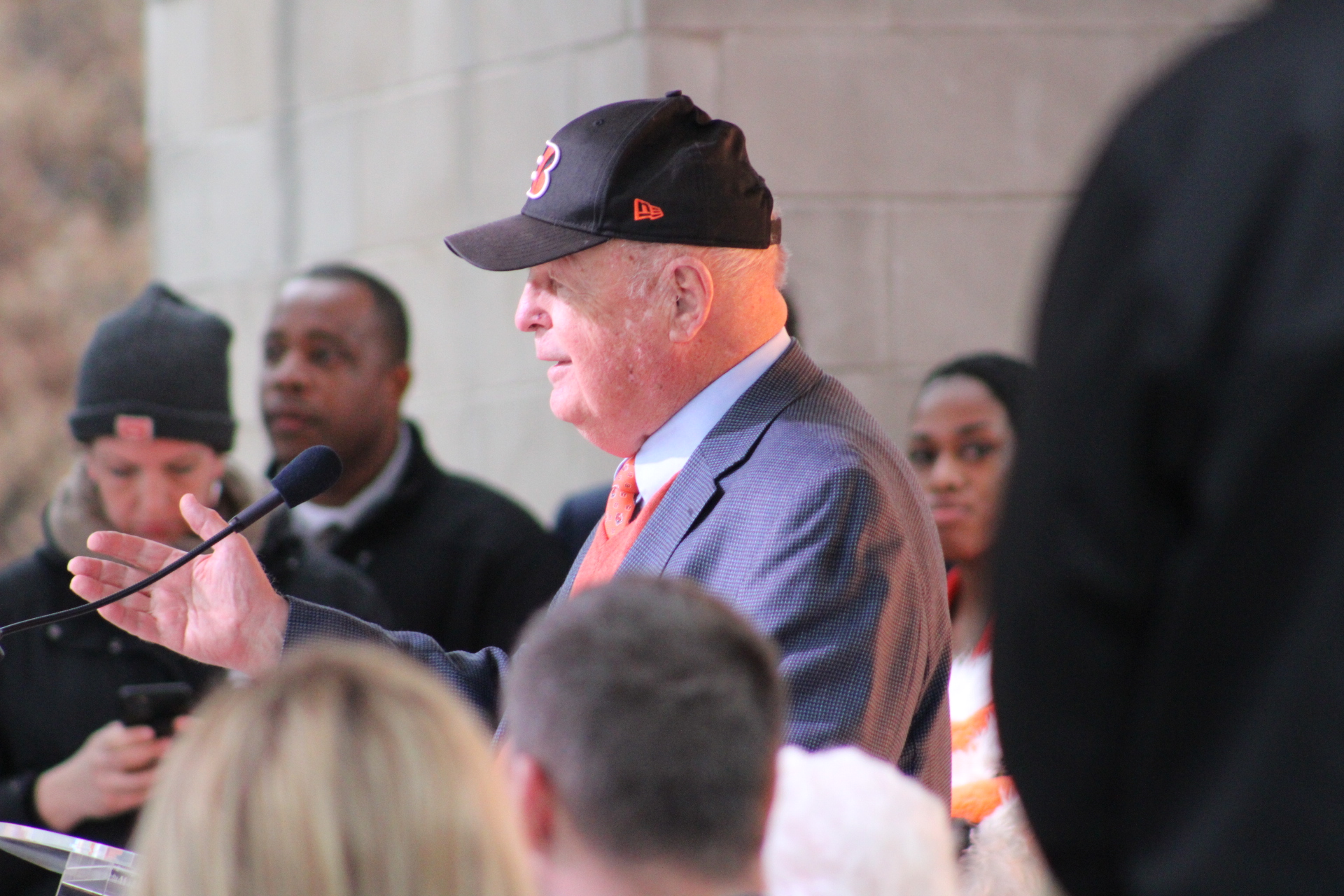 Bengals Rally At Washington Park