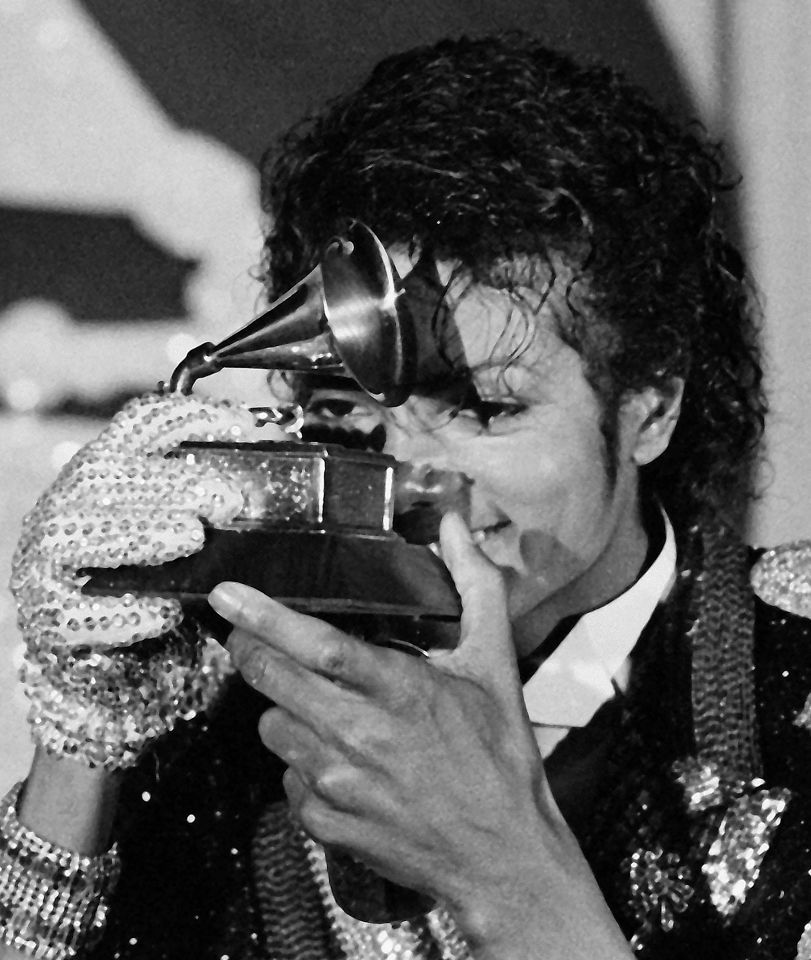 Michael Jackson backstage at Grammy Awards - 1984