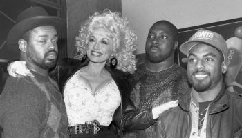 Dolly Parton Is Lifted Up By NY Giants Players