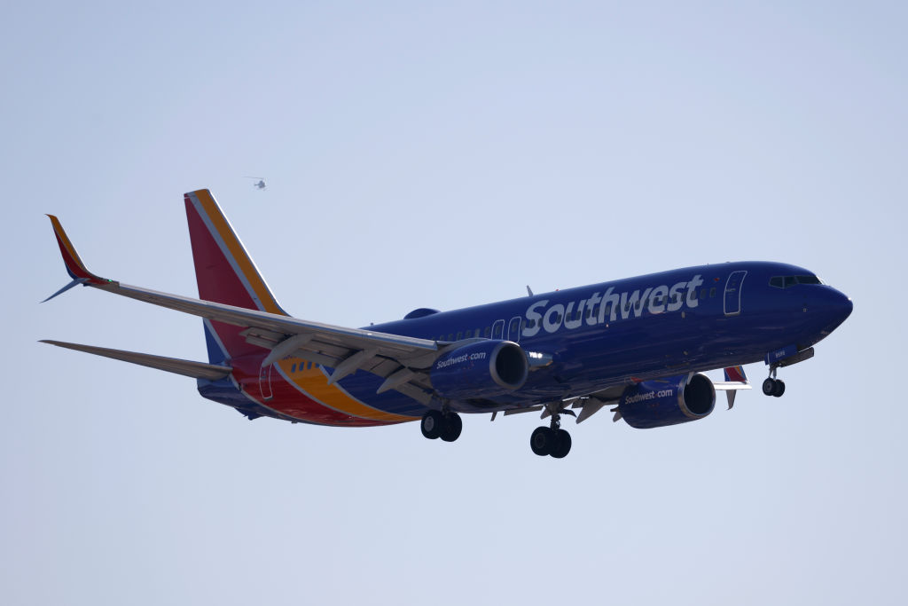 Southwest Airlines Appoaches San Diego International Airport
