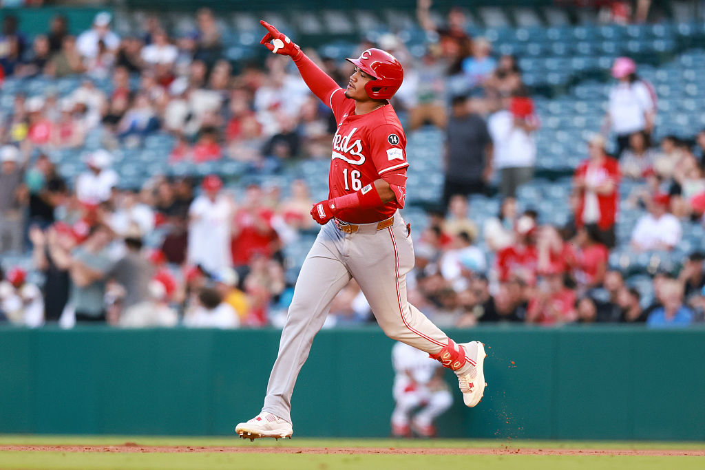 Cincinnati Reds v. Los Angeles Angels