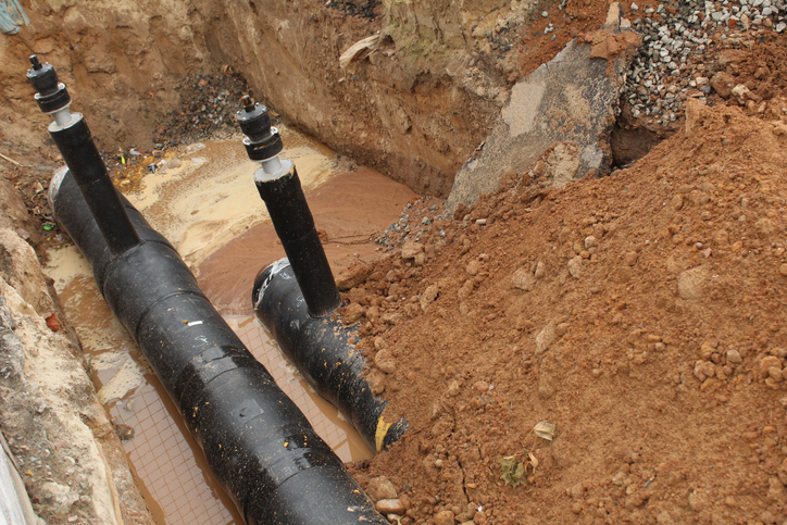A break in the water pipeline. Repairs