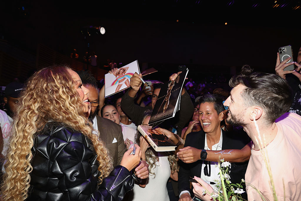 Apple Music Gamma Present FLOWERS In Celebration Of Mariah Carey's New Album